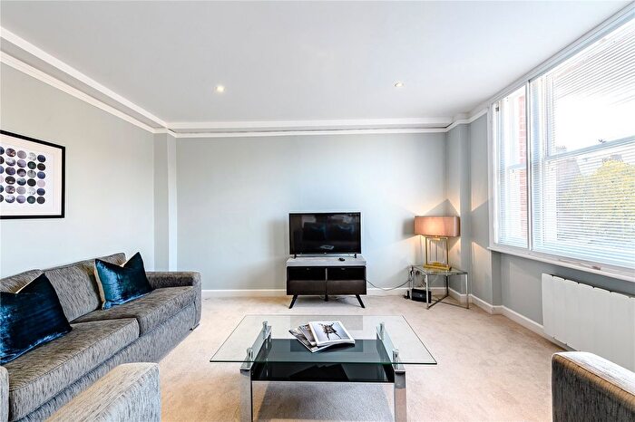 1 Bedroom Flat To Rent In Hill Street, Mayfair, London, W1J