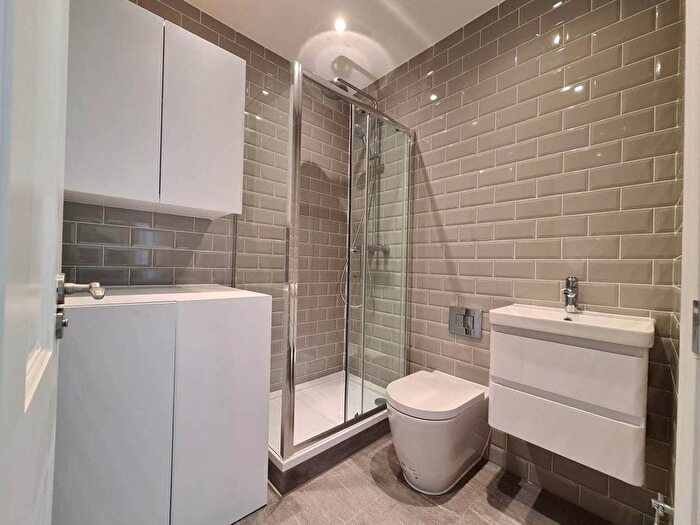 Studio To Rent In St Georges Drive, Pimlico, London, SW1V