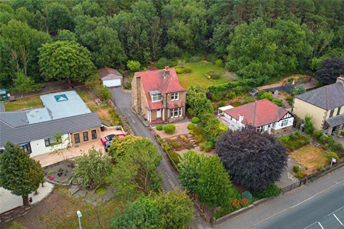 4 Bedroom Detached House For Sale In Abbey Road, Shepley, Hudedersfield, HD8
