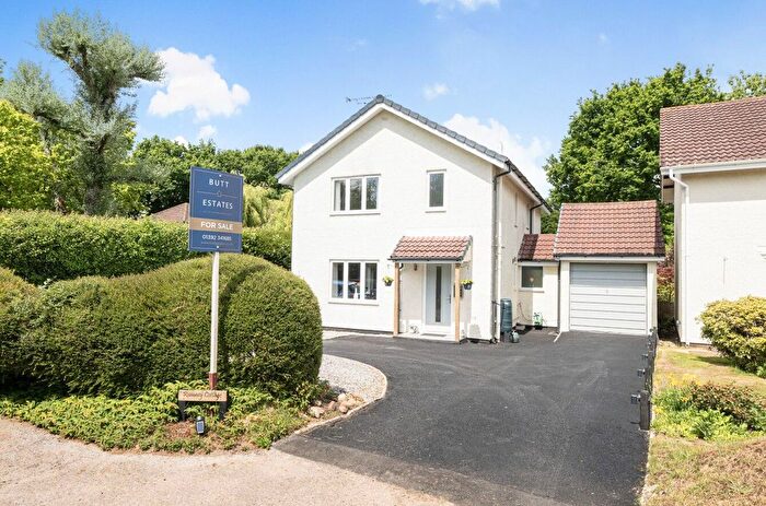 4 Bedroom Detached House For Sale In Romney Cottage, Exeter, EX5