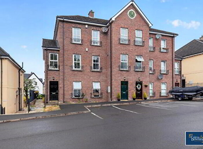 2 Bedroom Apartments For Sale In Cambric Court, Dromore, BT25