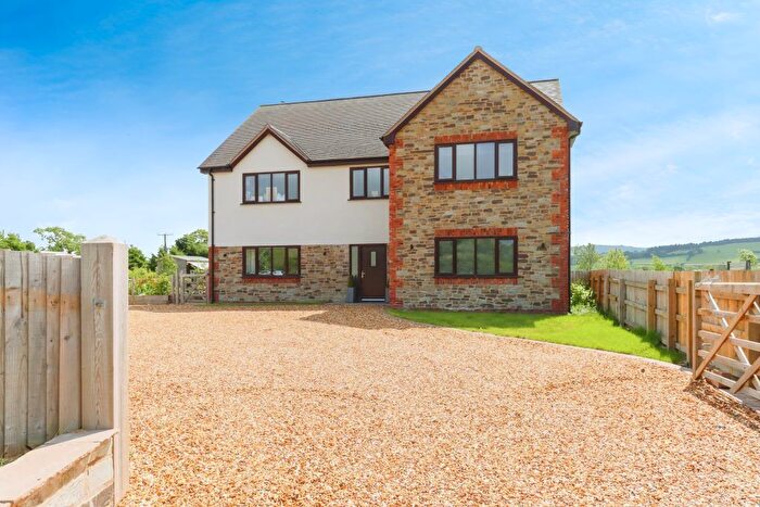 4 Bedroom Detached House For Sale In Maplestone, Worthen, Shrewsbury, SY5