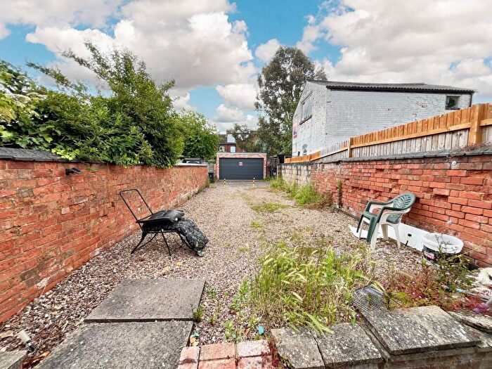 1 Bedroom Terraced House To Rent In Bath Street, Rugby, CV21