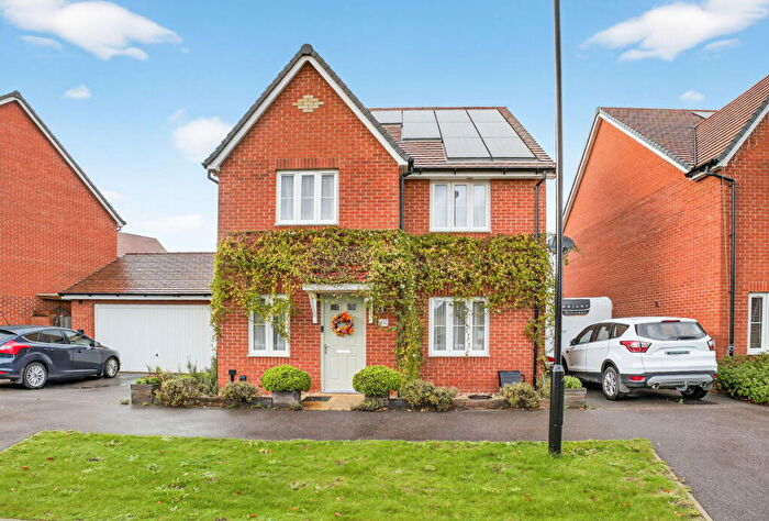 4 Bedroom Detached House For Sale In Horseshoe Crescent, Wixams, MK45