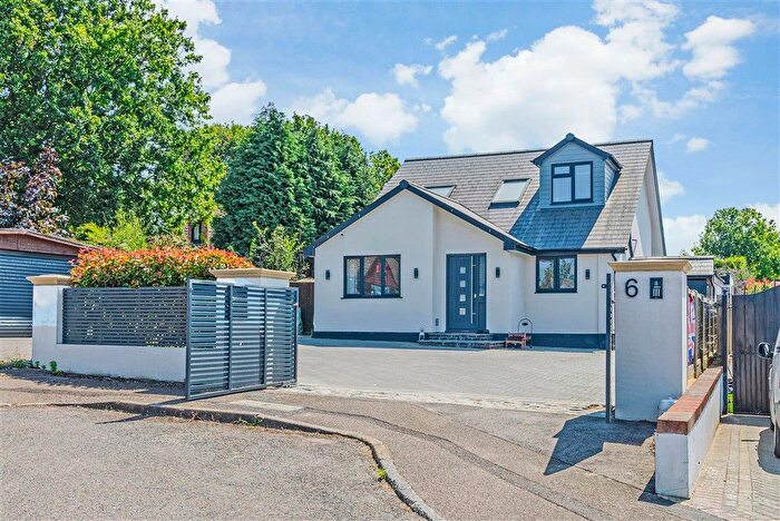4 Bedroom Detached Bungalow For Sale In Symonds Close, West Kingsdown, Sevenoaks, Kent, TN15