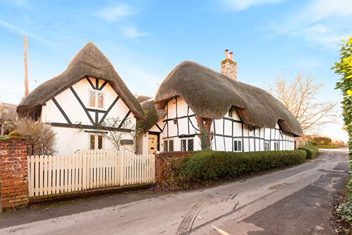 3 Bedroom Cottage For Sale In Five Bells Lane Nether Wallop Stockbridge, Hampshire, SO20