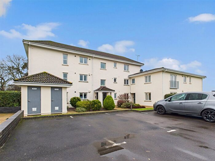 2 Bedroom Flat For Sale In Longreach, Saltford, BS31
