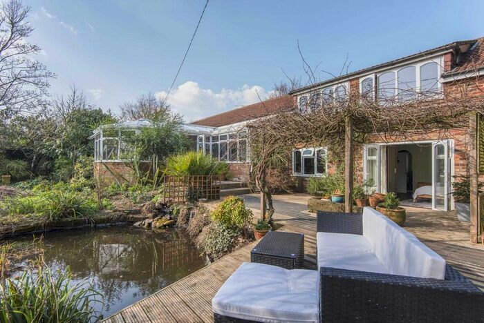 4 Bedroom Country House For Sale In Sprigs Holly Lane, Radnage, HP14