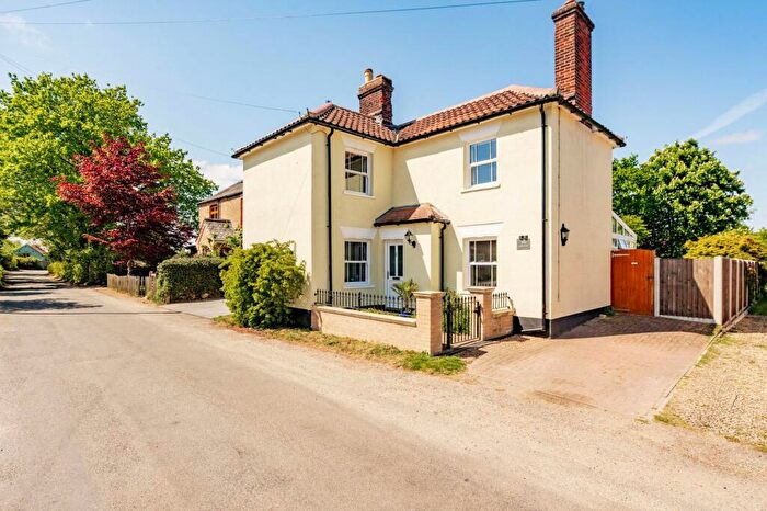 3 Bedroom Detached House For Sale In Mill Road, Mutford, NR34