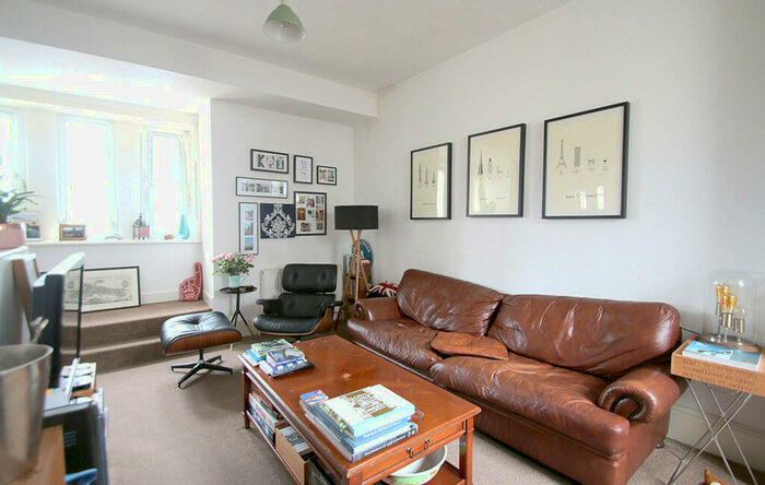 2 Bedroom Flat To Rent In / Holloway Road, N7