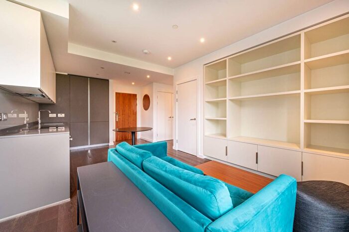 1 Bedroom Flat To Rent In Asteria House, Stratford, London, E20