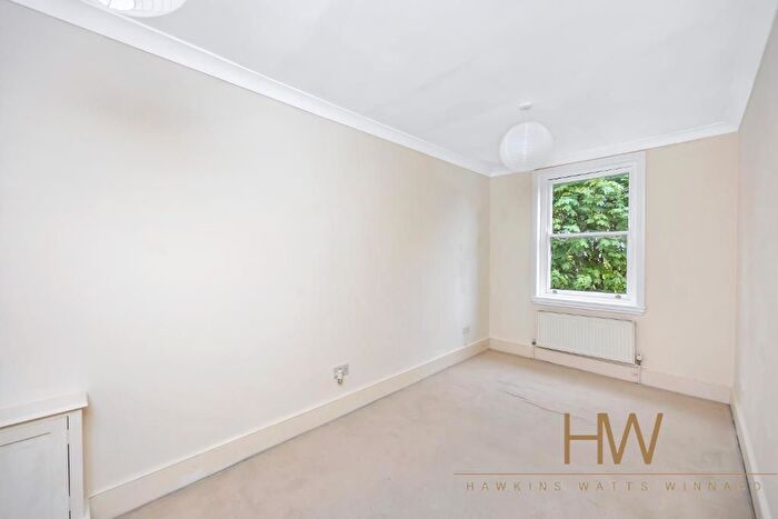 2 Bedroom Flat For Sale In Cromwell Road, Hove, BN3