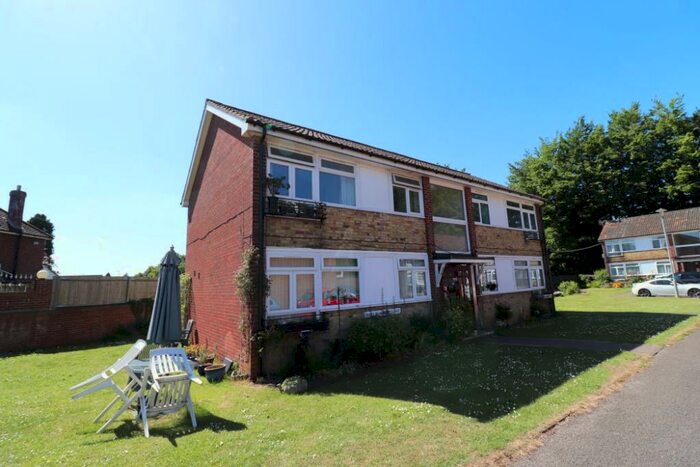 Flat To Rent In Shelburne Court, High Wycombe, HP12