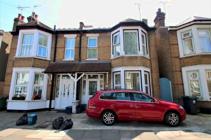 3 Bedroom Property To Rent In St. Marys Road, Southend-On-Sea SS2