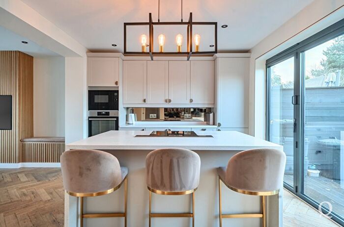 4 Bedroom Semi Detached House For Sale In Eastcourt Lane, Gillingham, Kent, ME7