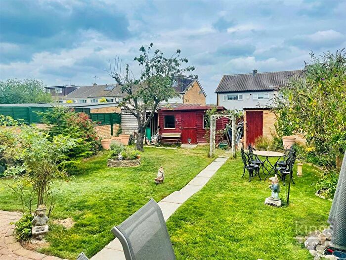 2 Bedroom End Of Terrace House To Rent In Finchmoor, Harlow, CM18