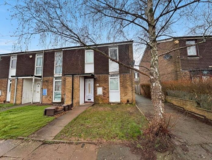 3 Bedroom End Of Terrace House For Sale In Tonmead Road, Lumbertubs, Northampton, NN3