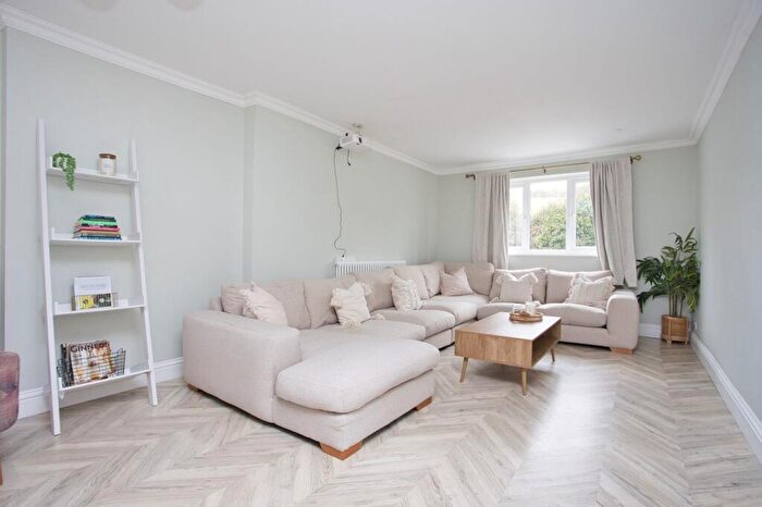 4 Bedroom Detached House For Sale In St. Marys Road, West Hythe, CT21