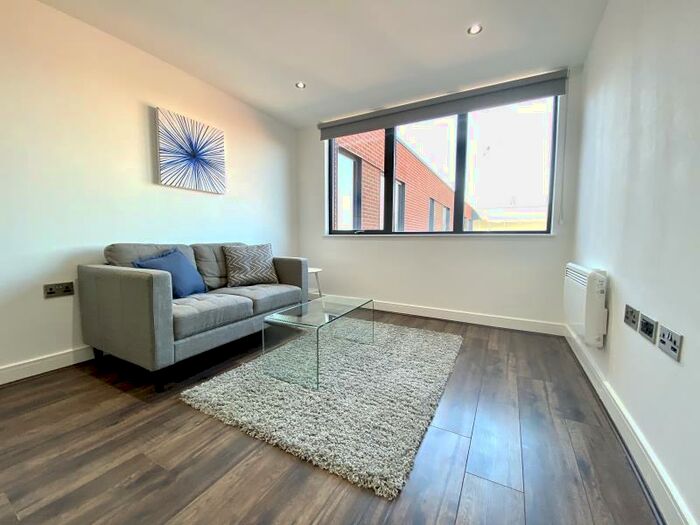 2 Bedroom Apartment To Rent In Madison House, Wrentham Street, Birmingham, B5