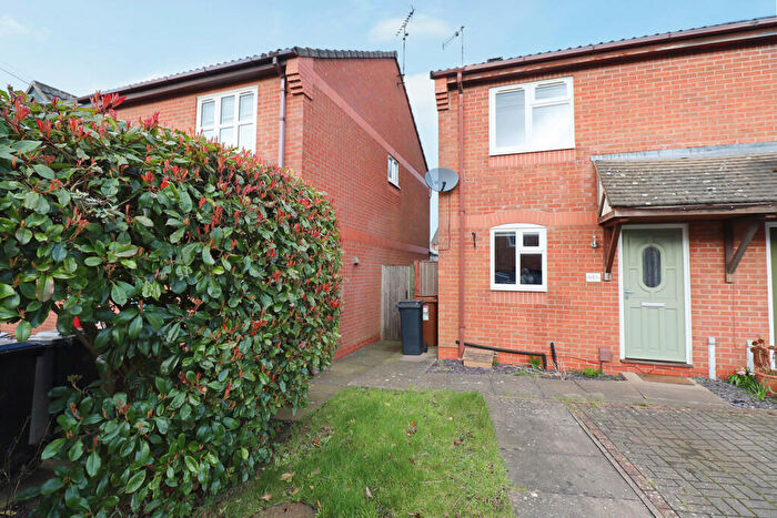 Semi Detached House To Rent In Coventry Road, Burbage, Leicestershire, LE10