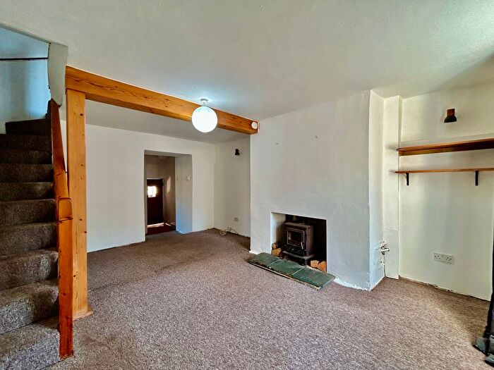 2 Bedroom Semi-Detached House For Sale In Coldharbour, Totnes, TQ9