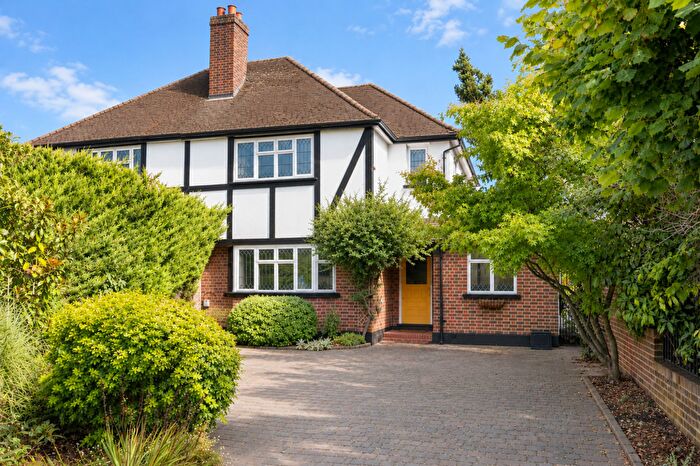 4 Bedroom Semi Detached House For Sale In Rydens Road, Walton-On-Thames, KT12