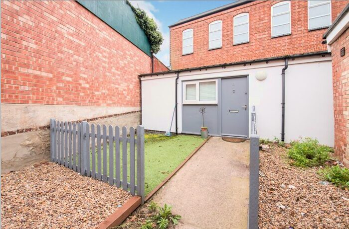 Studio To Rent In Alfreton Road, Nottingham, NG7