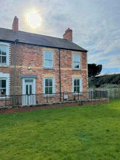 3 Bedroom End Of Terrace House To Rent In Hermitage Place, Norton, Stockton, TS20