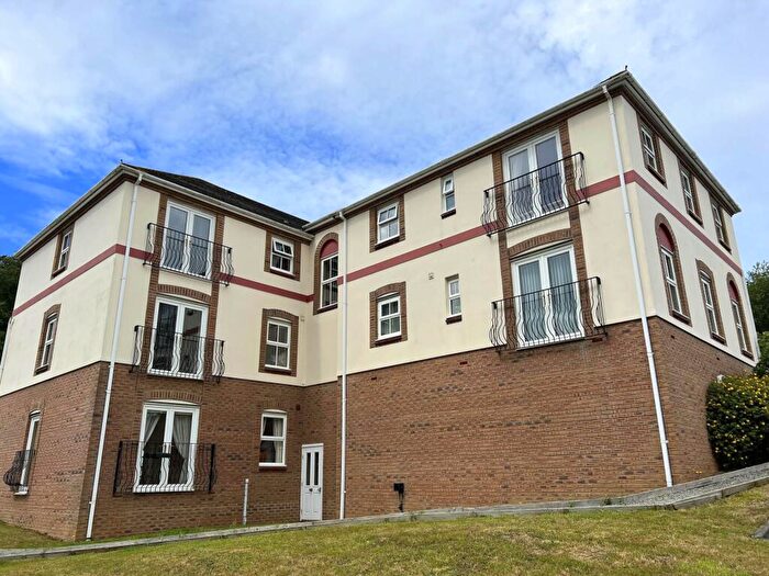 3 Bedroom Apartment For Sale In Marlen Court, Bideford, EX39