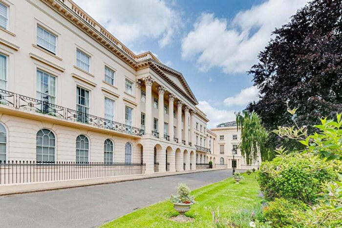 2 Bedroom Apartment To Rent In Clarence Terrace, Regent's Park, London, NW1