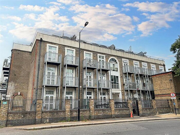 Flat For Sale In Upton Lane, London, E7