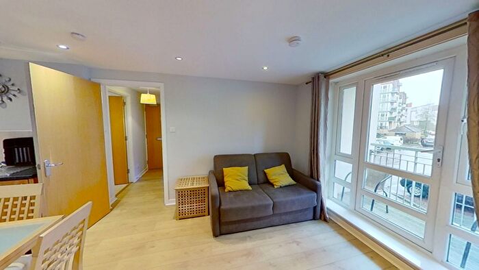 1 Bedroom Flat To Rent In Allanfield Place, Edinburgh, EH7
