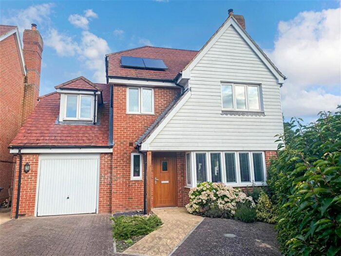 4 Bedroom Detached House For Sale In Maids Close, Biddenden, Ashford, Kent, TN27