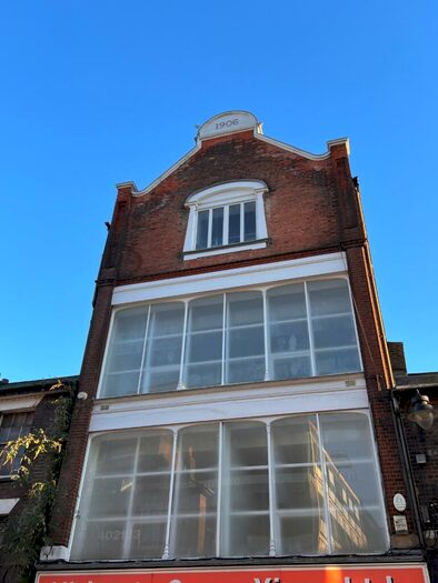 1 Bedroom Penthouse To Rent In Town Centre Penthouse Apartment, LU1