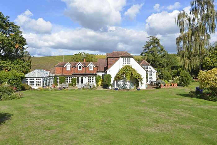 4 Bedroom Detached House For Sale In Madgehole Lane, Shamley Green, Guildford, GU5