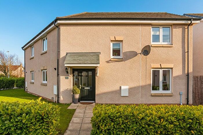 3 Bedroom Semi Detached House For Sale In Corby Craig Walk, Bilston, Roslin, EH25