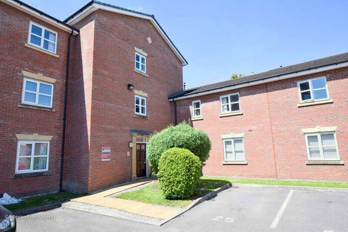 2 Bedroom Flat To Rent In Lawnhurst Avenue, Wythenshawe, Manchester, M23