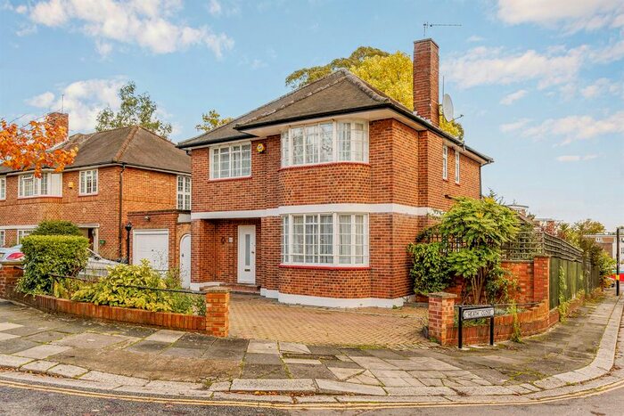 4 Bedroom Detached House To Rent In Ashbourne Road, London, W5