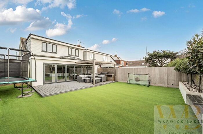 4 Bedroom Semi-Detached House For Sale In Falcon Close, Shoreham-By-Sea, BN43