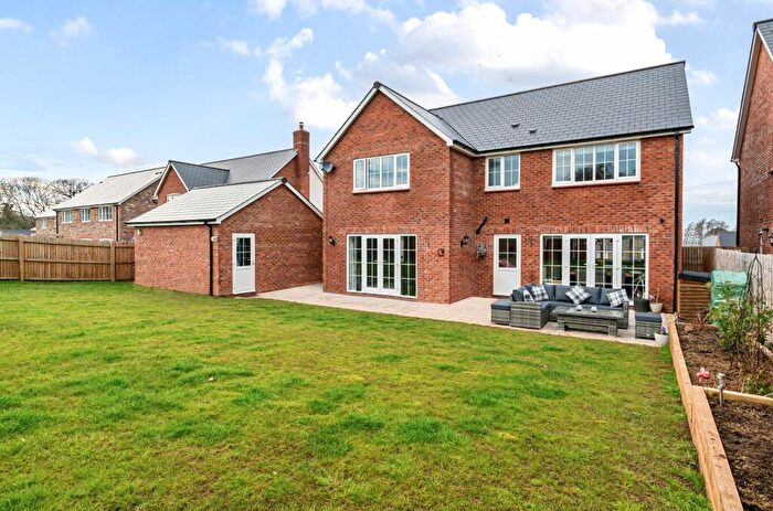 4 Bedroom Detached House For Sale In Willow Walk, Lea, HR9