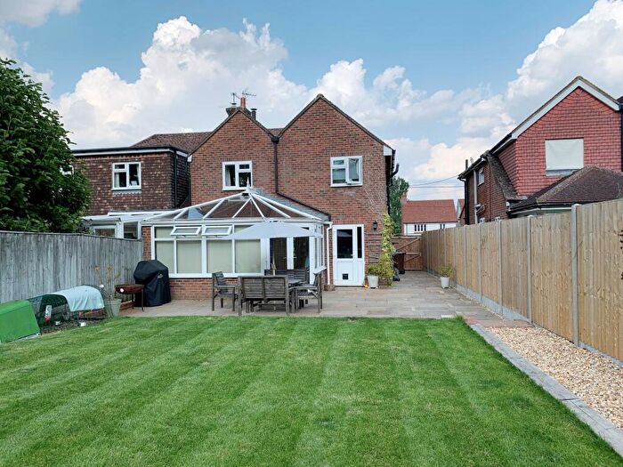 3 Bedroom Semi-Detached House To Rent In Upper Farringdon, Alton, Hampshire, GU34