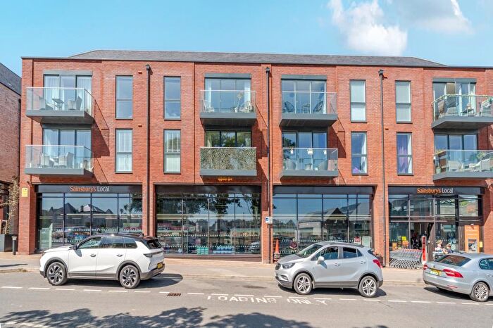 2 Bedroom Flat For Sale In Upper Heyford, Oxfordshire, OX25