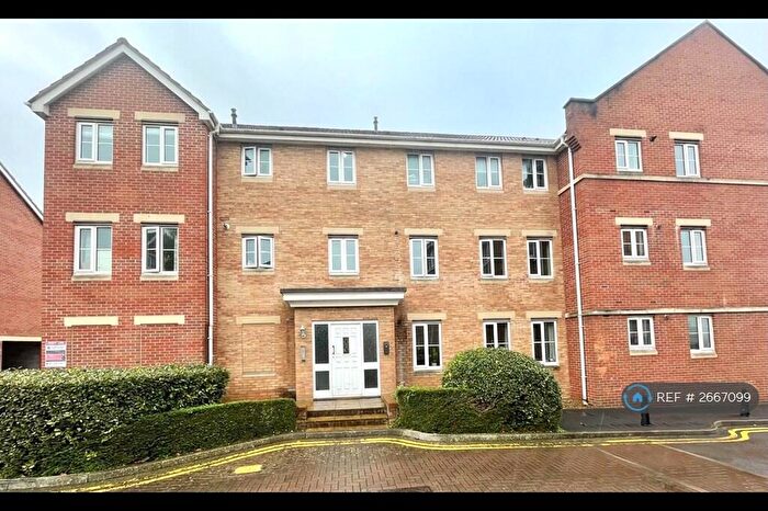 2 Bedroom Flat To Rent In Hedgers Close, Ashton, Bristol, BS3