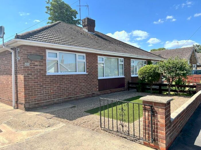 2 Bedroom Semi-Detached Bungalow To Rent In Mill View, Waltham, Grimsby, DN37