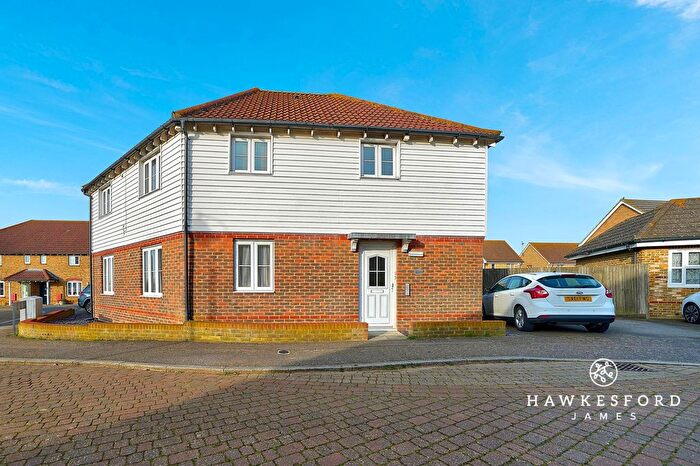 2 Bedroom Flat For Sale In Sharfleet Crescent, Iwade, ME9