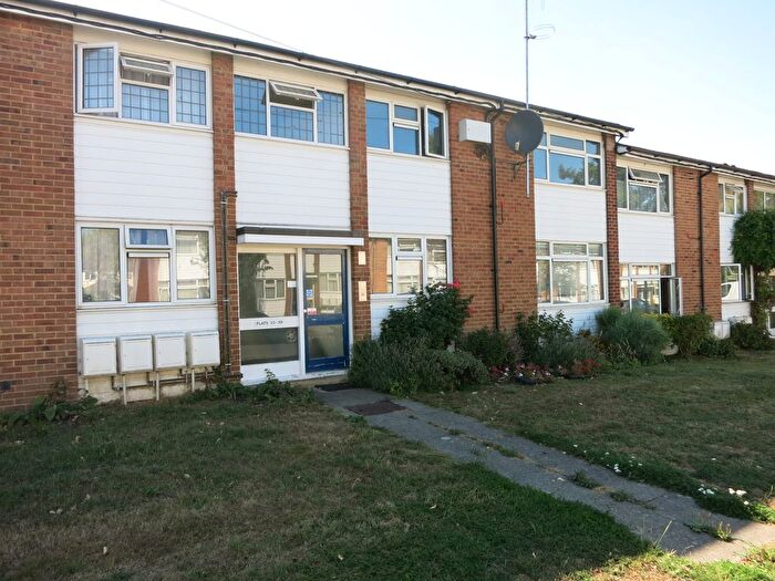 1 Bedroom Flat To Rent In St Johns Road, Westcott, Dorking, RH4