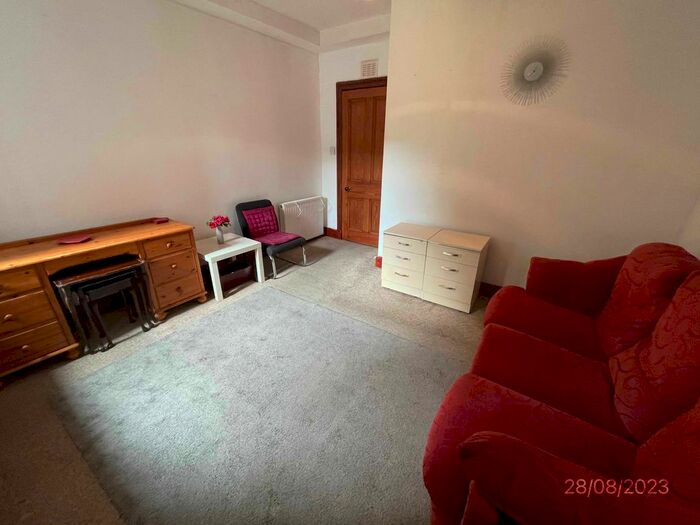 1 Bedroom Flat To Rent In Victoria Road, First Floor Right, Aberdeen, Aberdeenshire, AB11