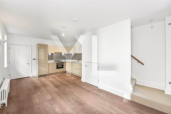 1 Bedroom House For Sale In Ashmore Road, Royal Military Academy, Woolwich, SE18