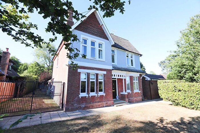 4 Bedroom Detached House For Sale In Burgh Hill, Etchingham, TN19