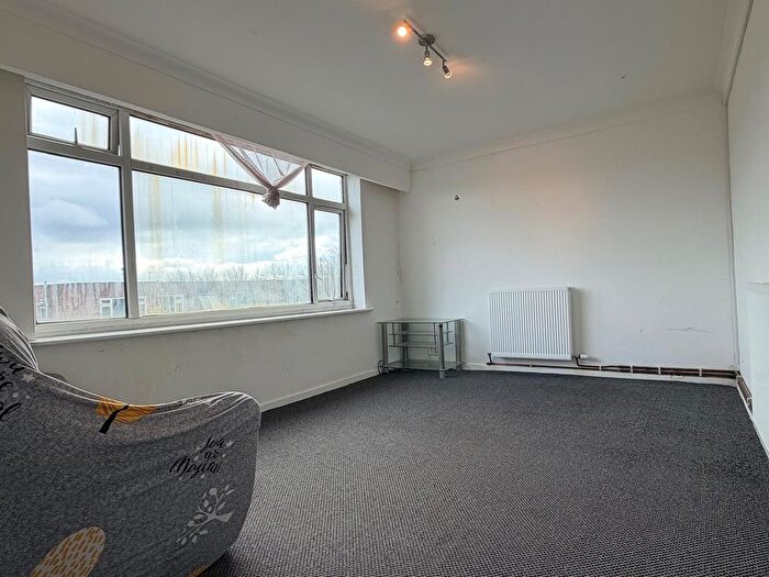 2 Bedroom Flat To Rent In Baguley Crescent, Middleton, Manchester, M24